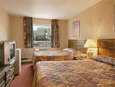 Super 8 By Wyndham Kingston Hotel Ruang foto